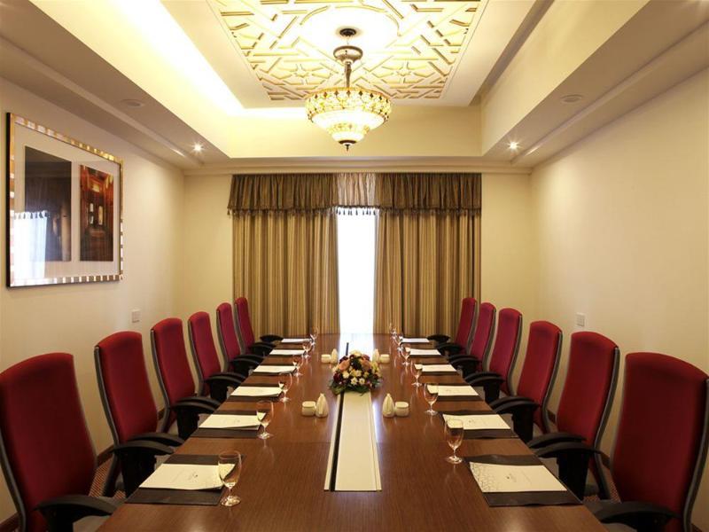 The Platinum Hotel Muscat Eksteriør billede